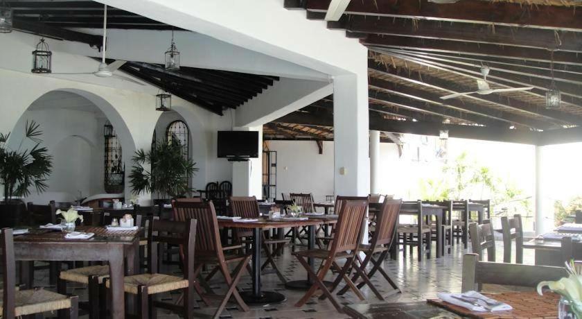 Depa Teques Aparthotel Tequesquitengo Exterior photo